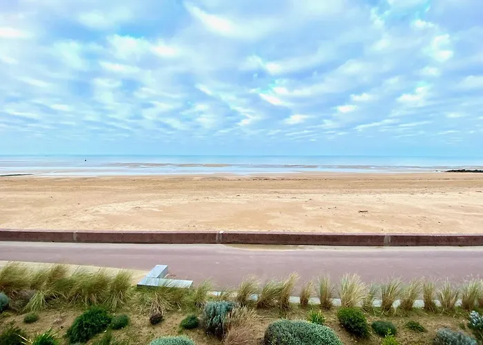 Acamar, Appartement En Front De Mer Avec Parking Privee